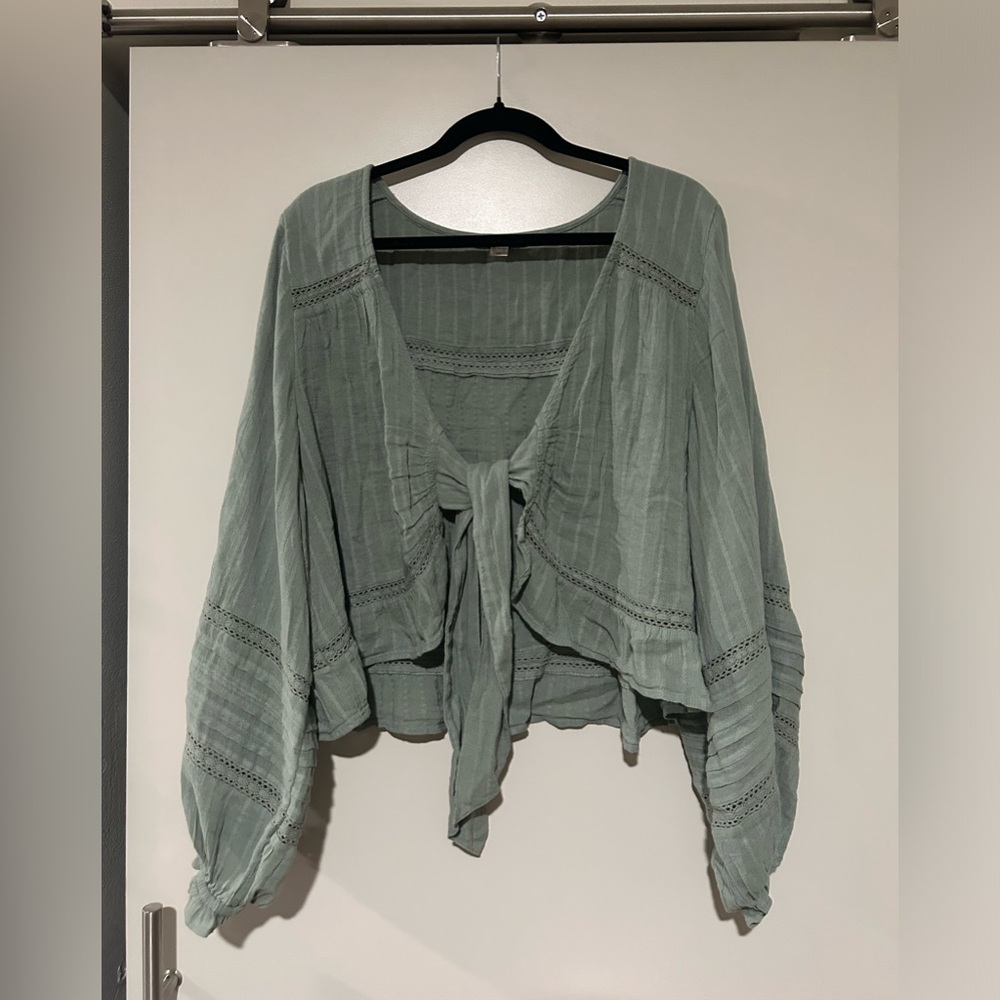 American Eagle tie-front blouse! Women’s XXL.